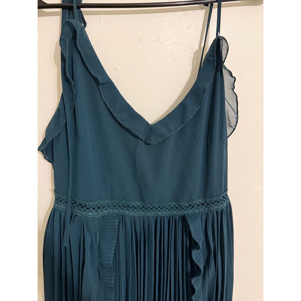 Lulu’s | Never a Dull Moment Emerald Green Tie Strap Pleated Lace Waist Midi - Picture 6 of 12